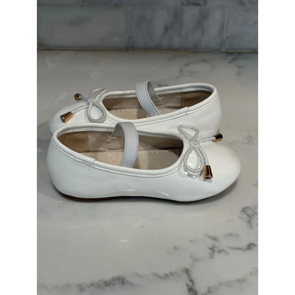 Felix & Flora White Patent Leather Mary Jane Ballet Flats Kids Size 5 Bow Detail